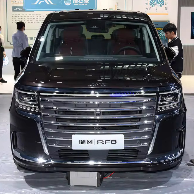 2024 JAC Ruifeng RF8 Smart Edition 2.0T Πυροσβεστική κυψέλη 5 θυρών 7 θέσεων Σημαντικό αυτοκίνητο βενζίνης